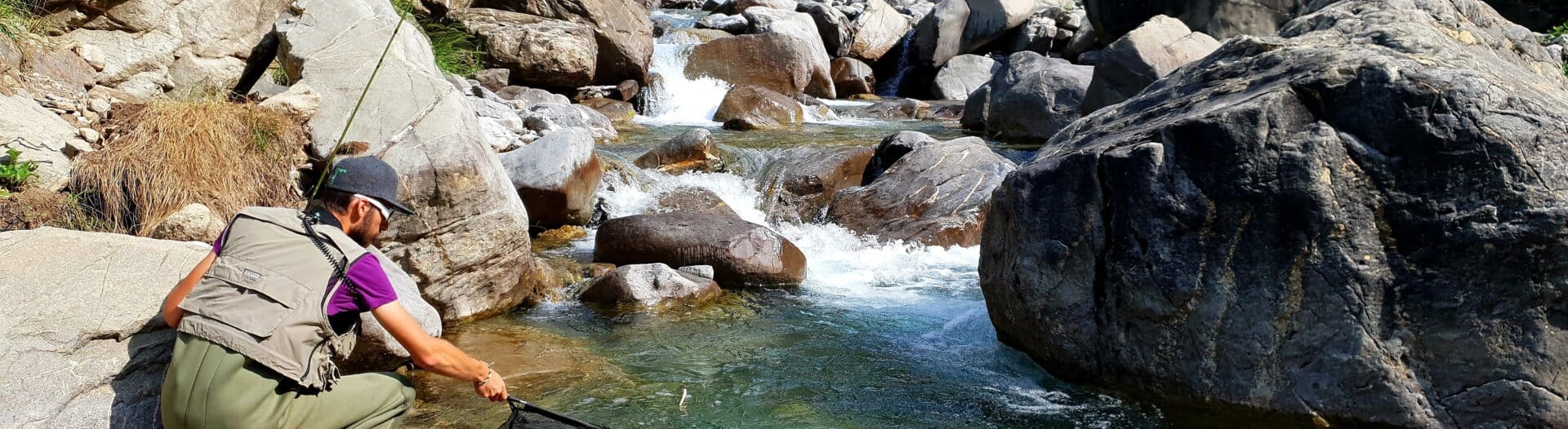 Pêche dans les torrents autour du lac de Serre-Ponçon ©fédération de pêche des Hautes-alpes